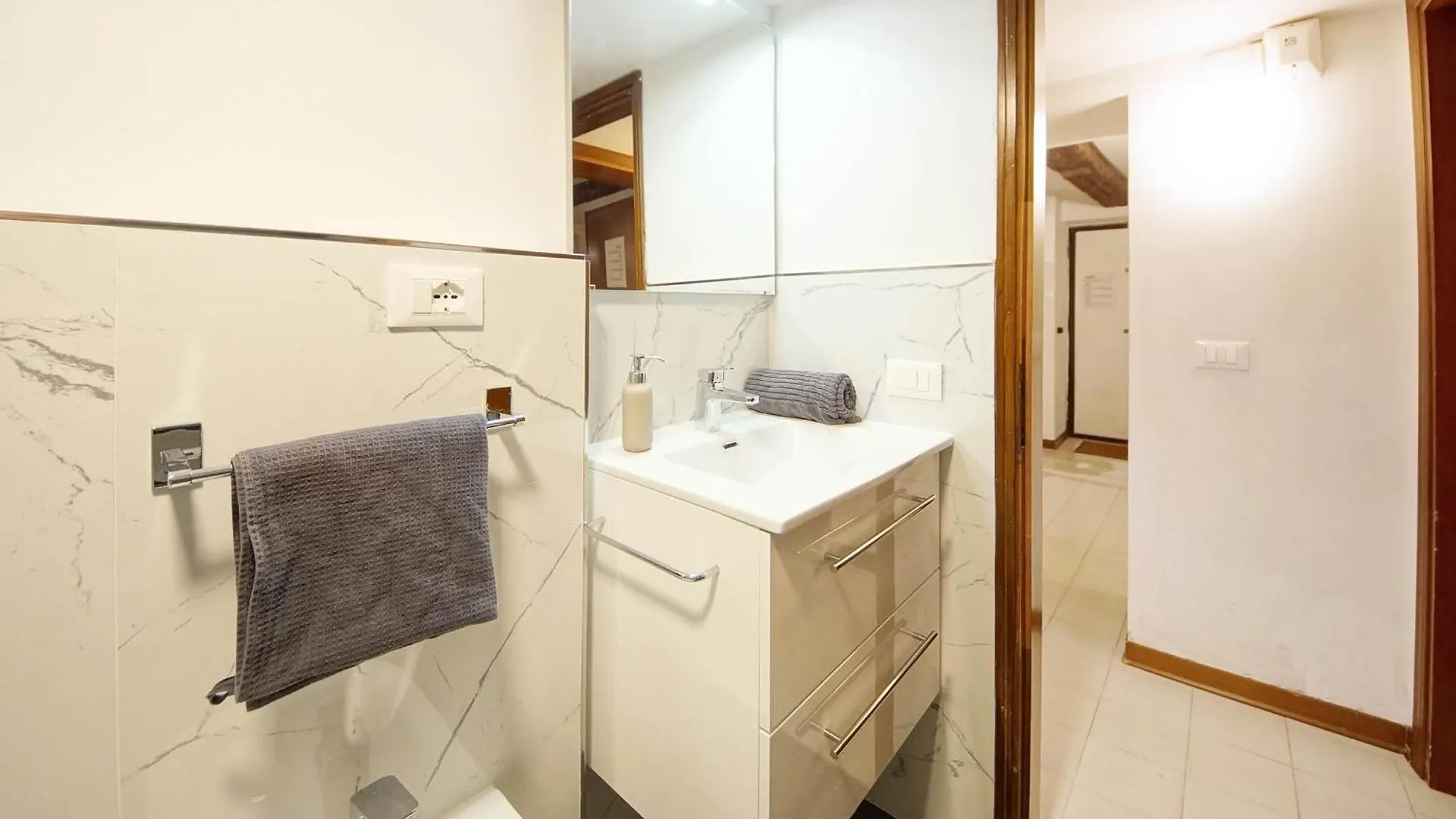Calle Dei Fabbri San Marco Apartment Venise